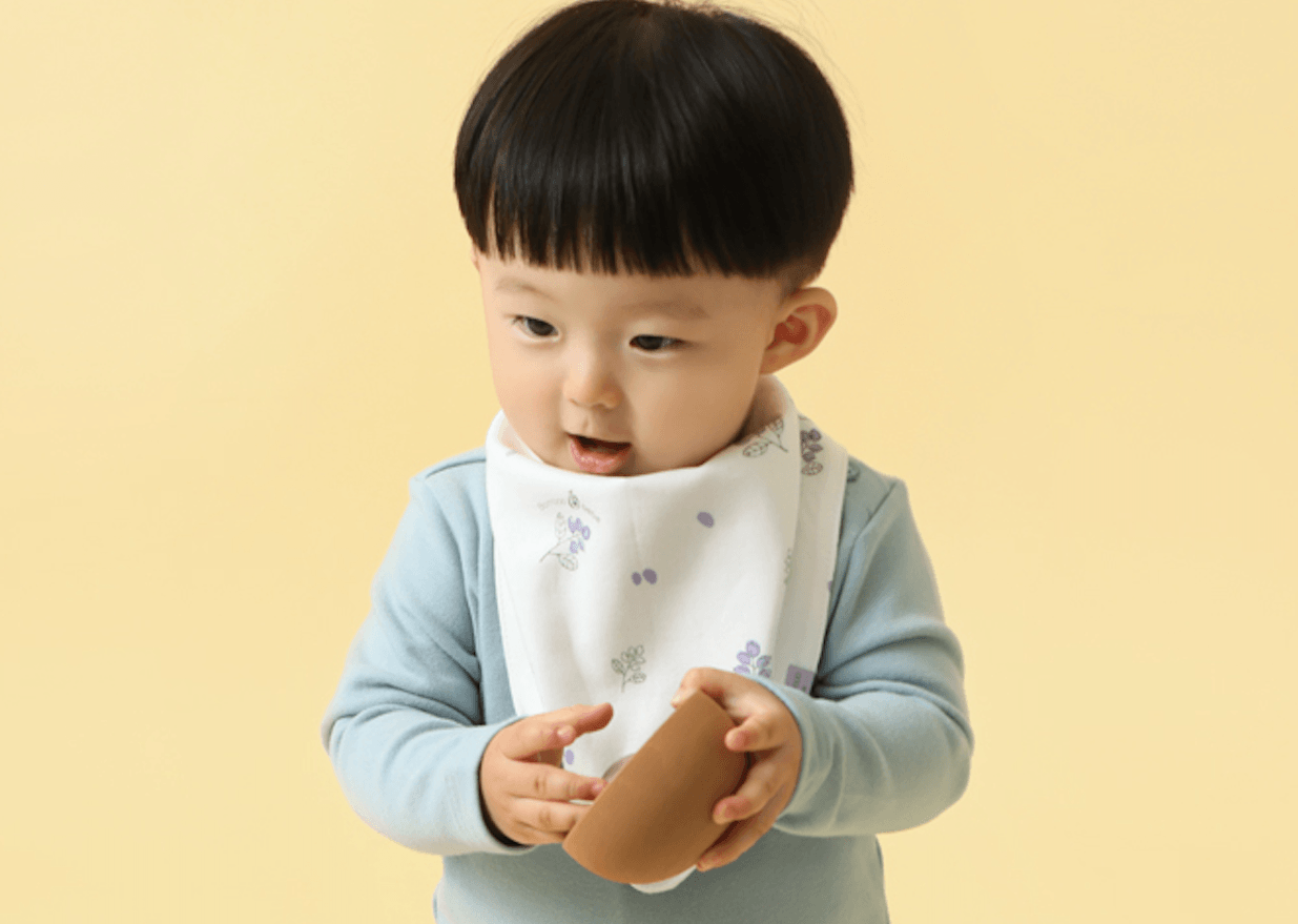 Bamboo Flower Pattern Double Sided Baby Scarf Bib - 1pc | Bamboo-Bebe - Mamarang