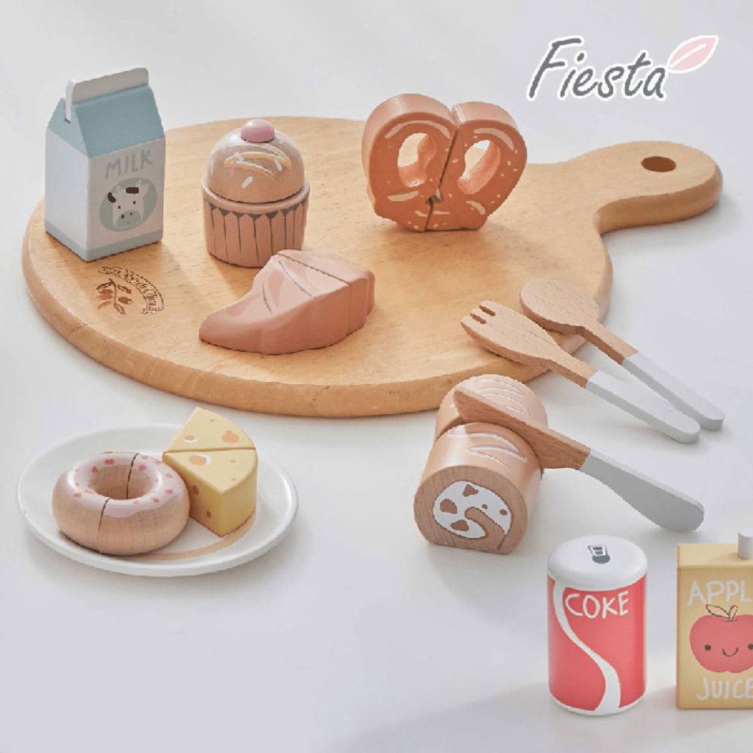 Wooden Play - Cafe Set: A World of Culinary Adventures for Kids - Mamarang